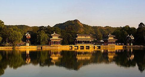 《刺客信条》独立多人游戏《刺客信条：Invictus》关键开发者离职